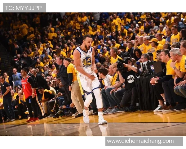 鹈鹕队主场翻盘，中场表现抢眼