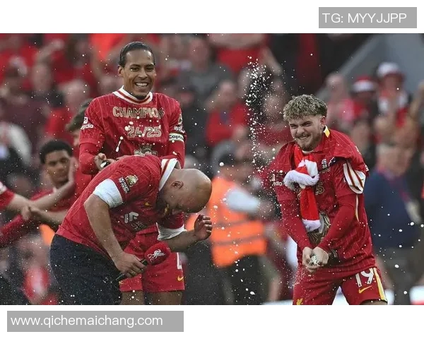 利物浦主场战平曼联,英超巨头互相拼杀无分胜负 利物浦主场战平曼联,英超巨头互相拼杀无分胜负